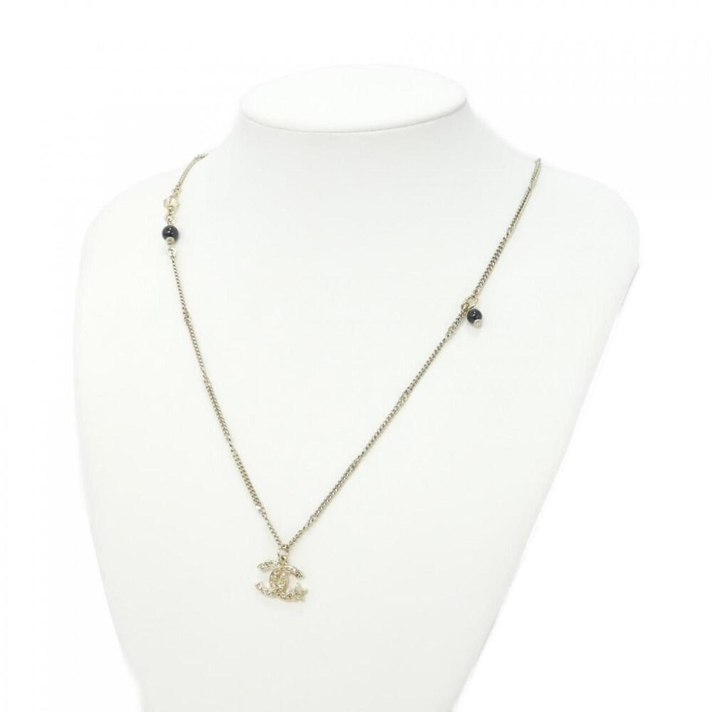 CHANEL Black Necklace - Picture 5 of 5